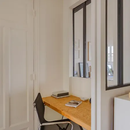 Les Amandiers Апартаменты Париж