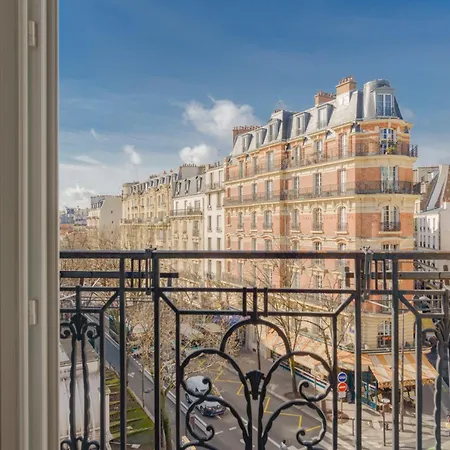 Апартаменты Les Amandiers *